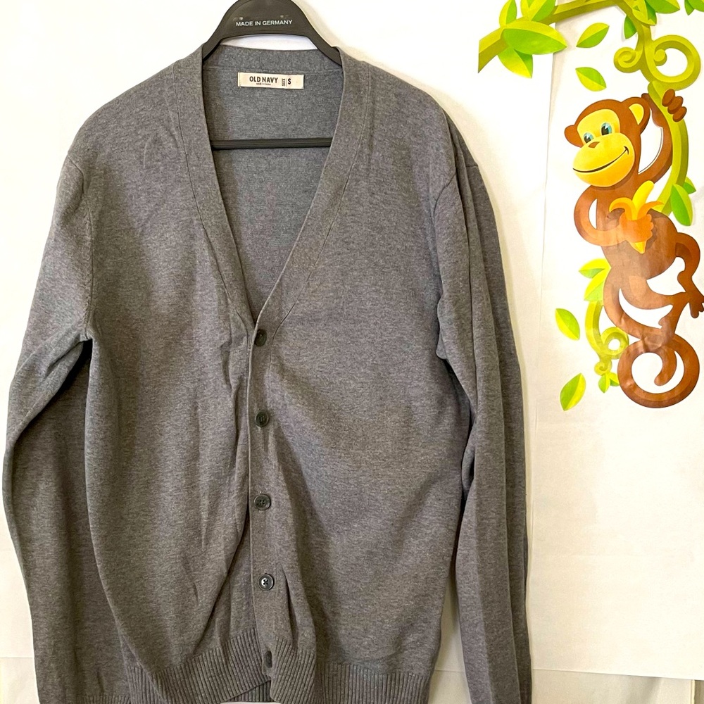 OLD NAVY GRAY BUTTON DOWN CARDIGAN 👟